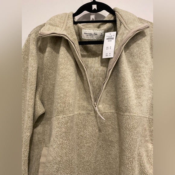 Abercrombie 3/4 Zip Fleece Sweatshirt NWT - Picture 2 of 3
